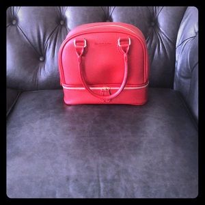 Elizabeth Arden cosmetic and travel bag